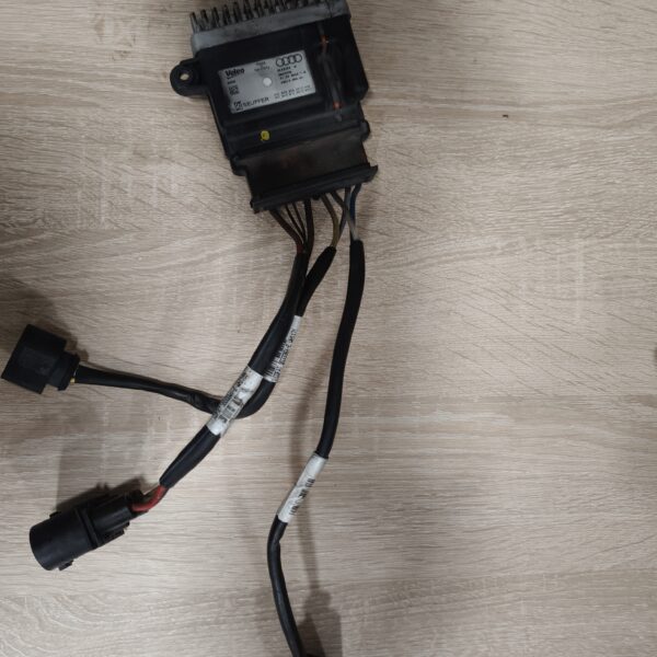 RELAIS  VENTILATEUR AUDI